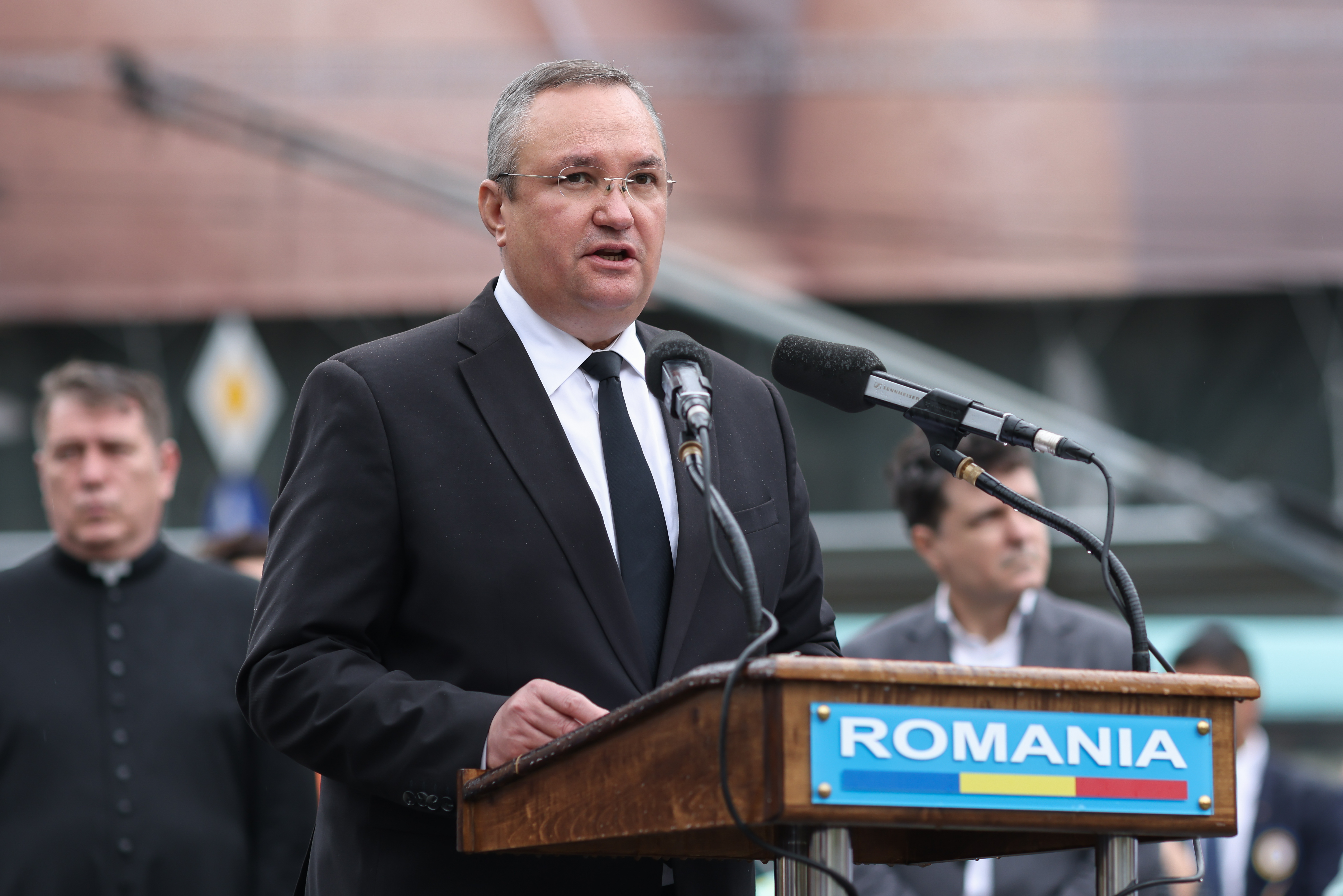 Ciucă nu se teme de plecarea primarilor din PNL: „Fiecare să se ducă unde vrea”