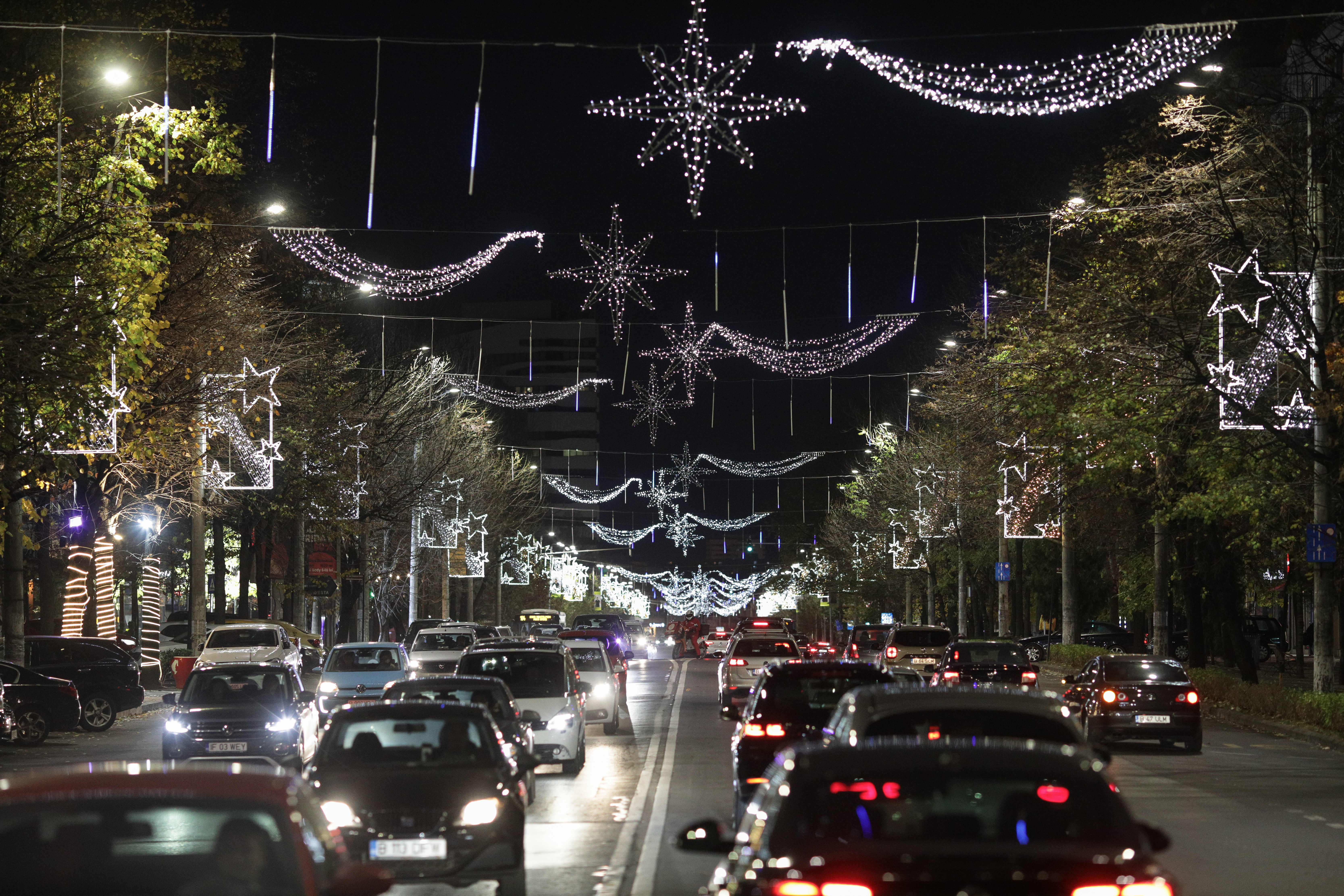 Primăria Bucureștiului va cheltui 5 milioane de lei pentru luminițele de Crăciun. Nicușor Dan: Bucureştenii ne-au cerut şi le răspundem