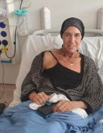 EXCLUSIVE: Woman diagnosed with cancer same time as her MUM after 'stress' turns out to be dangerous tumour