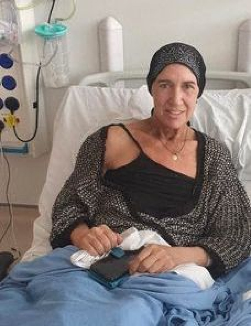 EXCLUSIVE: Woman diagnosed with cancer same time as her MUM after 'stress' turns out to be dangerous tumour