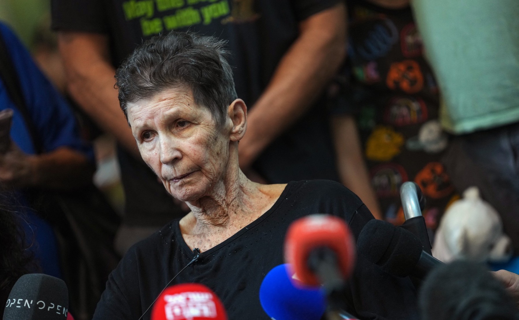 Scandal în Israel după apariția publică a ostaticei care i-a strâns mâna teroristului Hamas care a eliberat-o