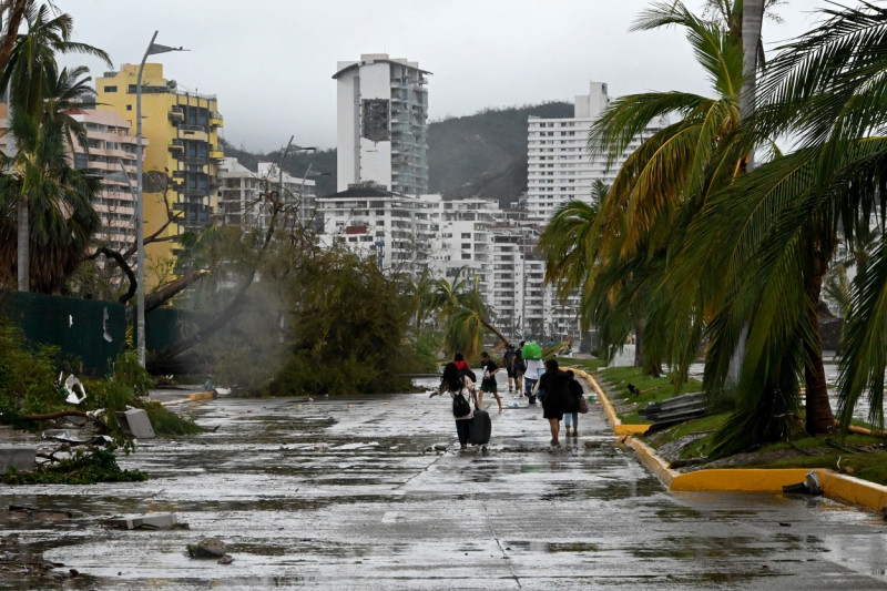 acapulco-pagube-uragan-profimedia1