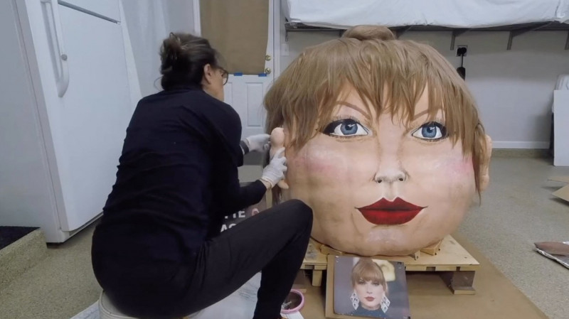 Here's Taylor Swiftkin - a massive pumpkin that looks like Taylor Swift