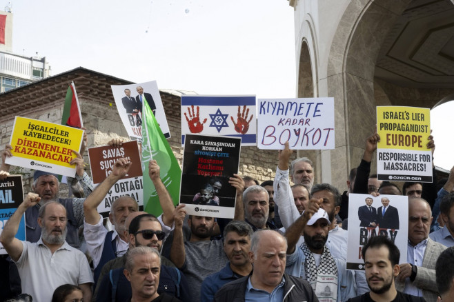protests in support of Hamas from Istanbul continue