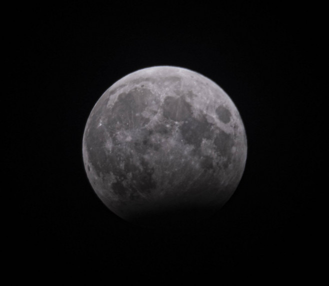 luna eclipsa partiala plus profimedia-0817675160