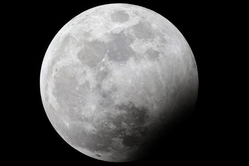 luna eclipsa partiala profimedia-0817670660