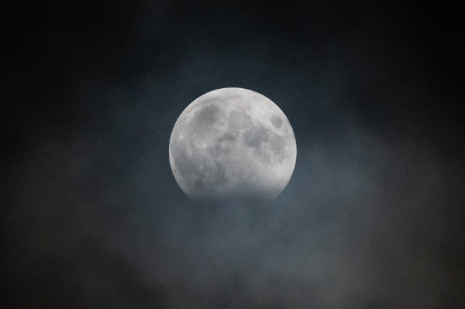 luna eclipsa partiala profimedia-0817674123