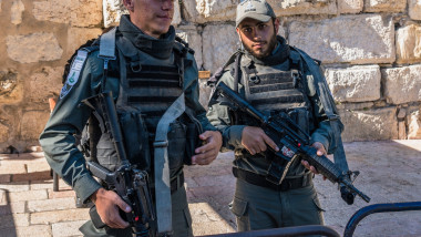 Poliția israeliană puternic înarmată