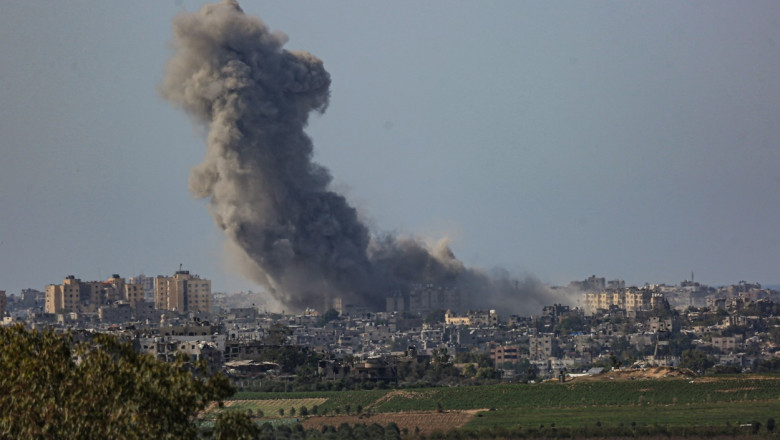 Israeli airstrikes continue on the 15th day in Gaza