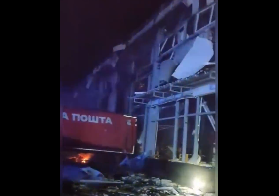 Rușii au bombardat cu rachete un depozit poștal din Harkov. Cel puțin șase morți și mai mulți răniți