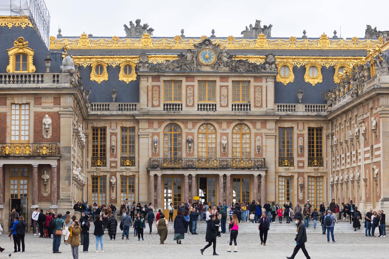 Încă o alertă cu bombă la Palatul Versailles. Muzeul a fost evacuat pentru a șaptea oară în ultimele zile