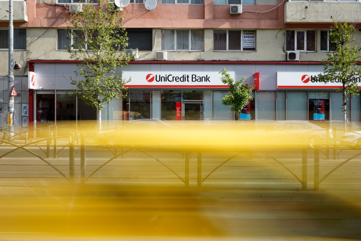 Alpha Bank va fuziona cu Unicredit și vor crea una dintre cele mai mari bănci din România