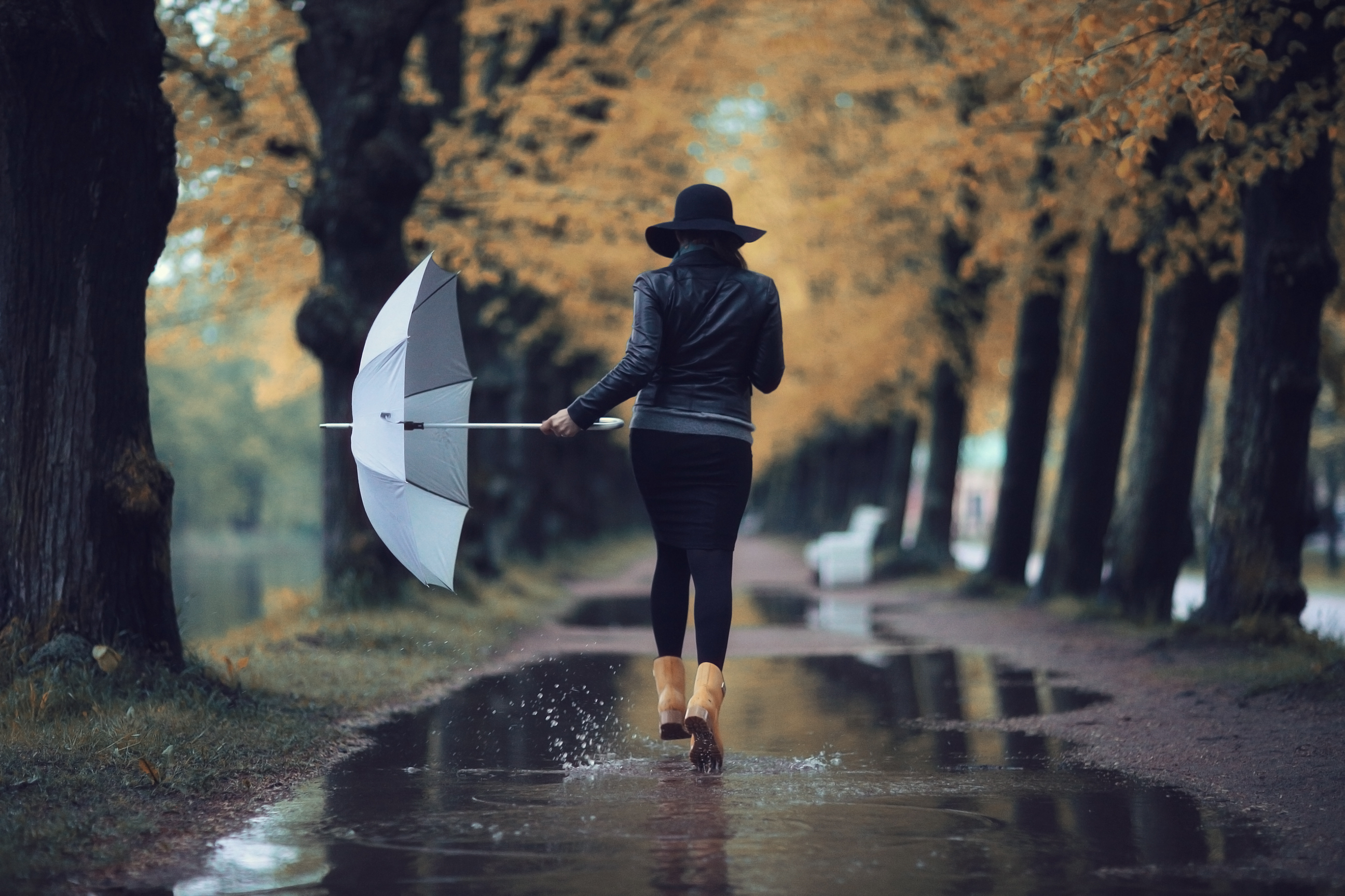 Temperaturile au scăzut cu 15-20 de grade Celsius în vestul țării. Cum ne afectează sănătatea schimbarea bruscă a vremii