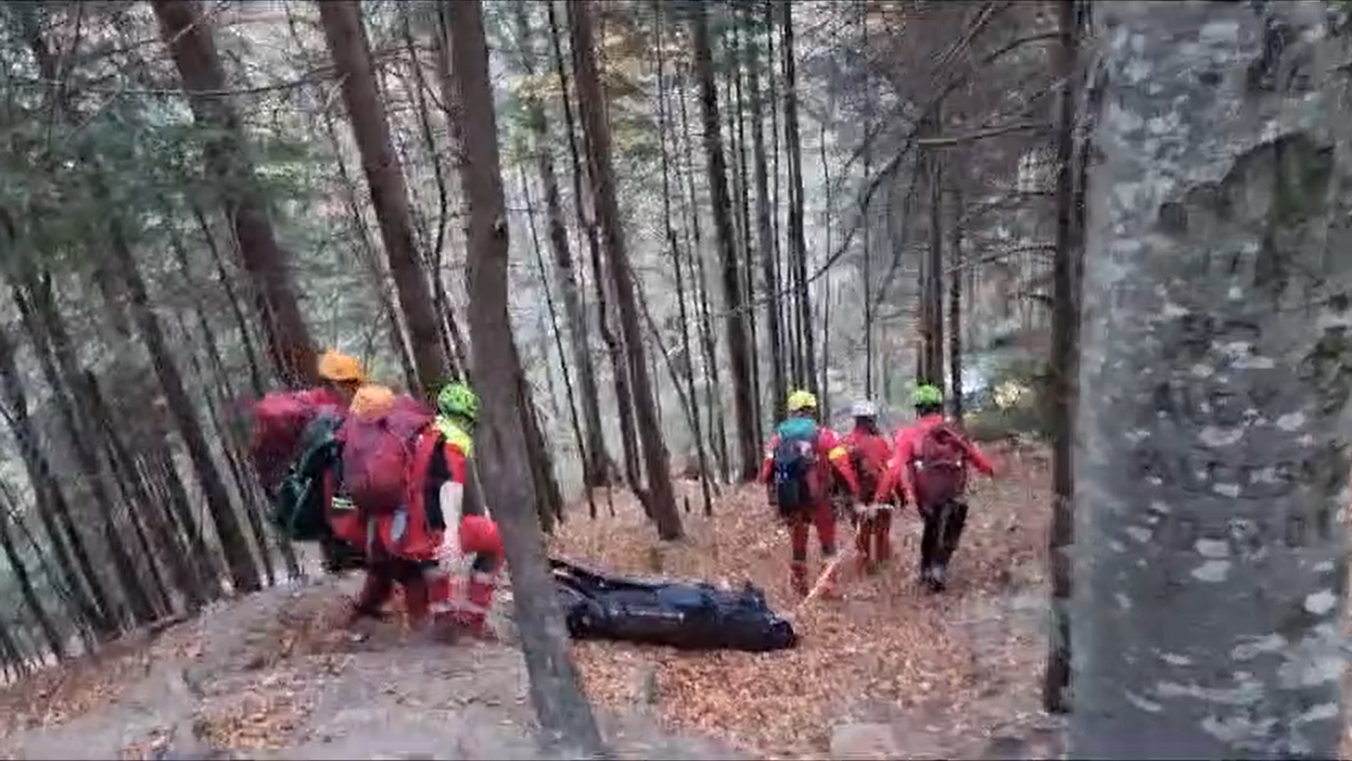 Francezul căutat de salvamontişti în Munţii Bucegi a fost găsit mort. Era angajat al Ambasadei Franței