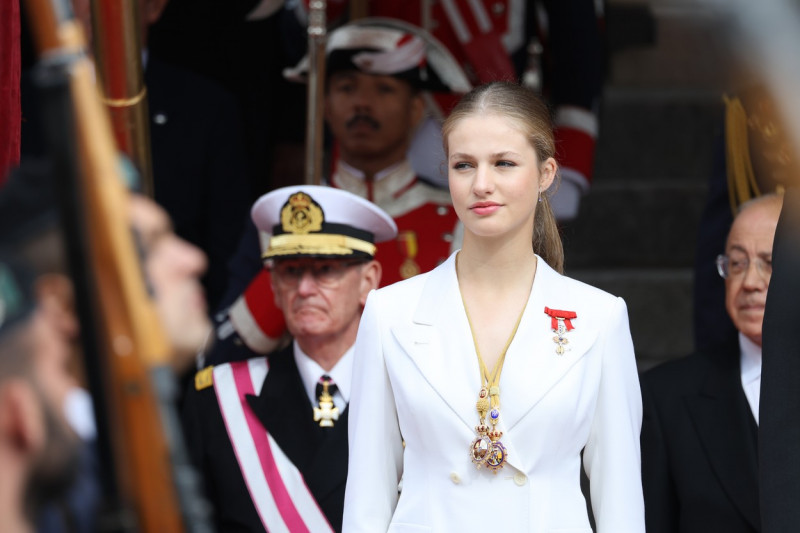 Princess Leonor swears the oath to the Constitution before the Cortes Generales