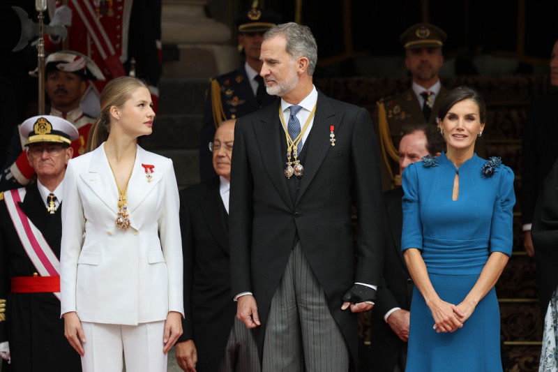 Princess Leonor swears the oath to the Constitution before the Cortes Generales