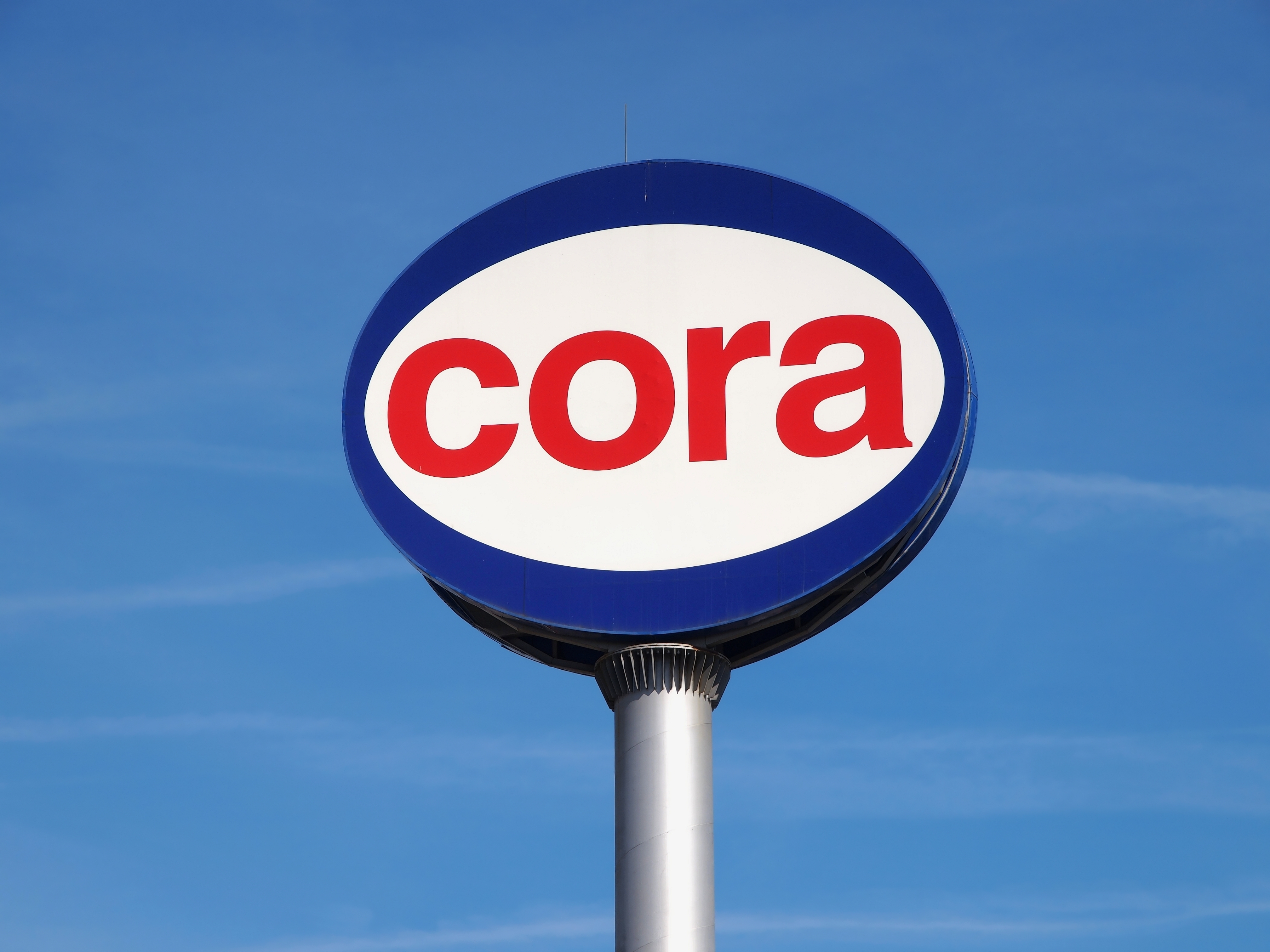 Carrefour preia magazinele Cora. Consiliul Concurenței a aprobat tranzacția