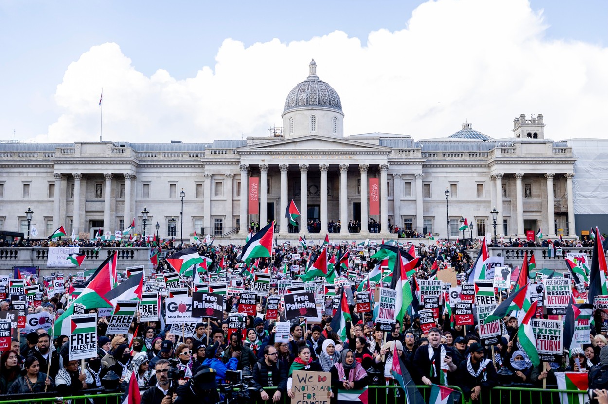 29 de persoane au fost arestate la un miting pro-palestinian, care a strâns zeci de mii de oameni la Londra