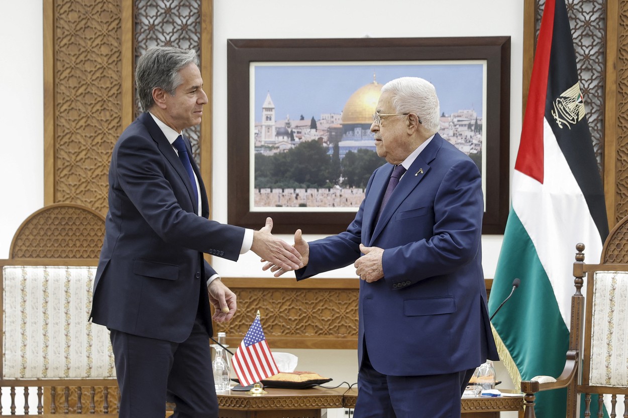 Abbas, către Blinken: „Nu am cuvinte pentru a descrie genocidul şi distrugerile suferite de poporul palestinian din Gaza”