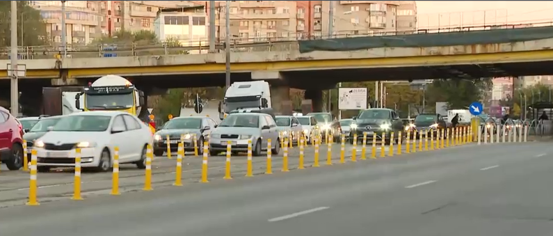 Vacanța elevilor s-a terminat, în București se circulă bară la bară. Care sunt cele mai aglomerate zone