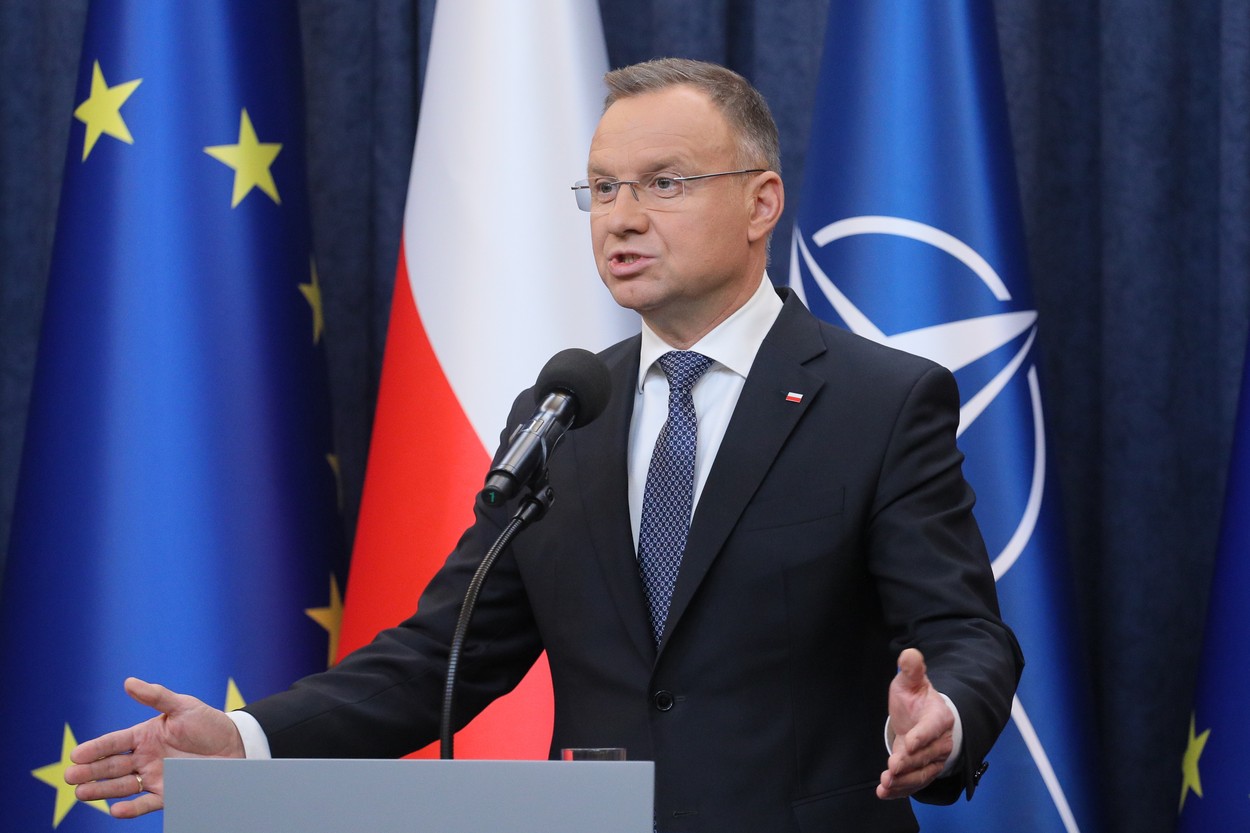 Președintele Poloniei l-a numit din nou premier pe Mateusz Morawiecki, deși partidul său n-are majoritate după alegeri