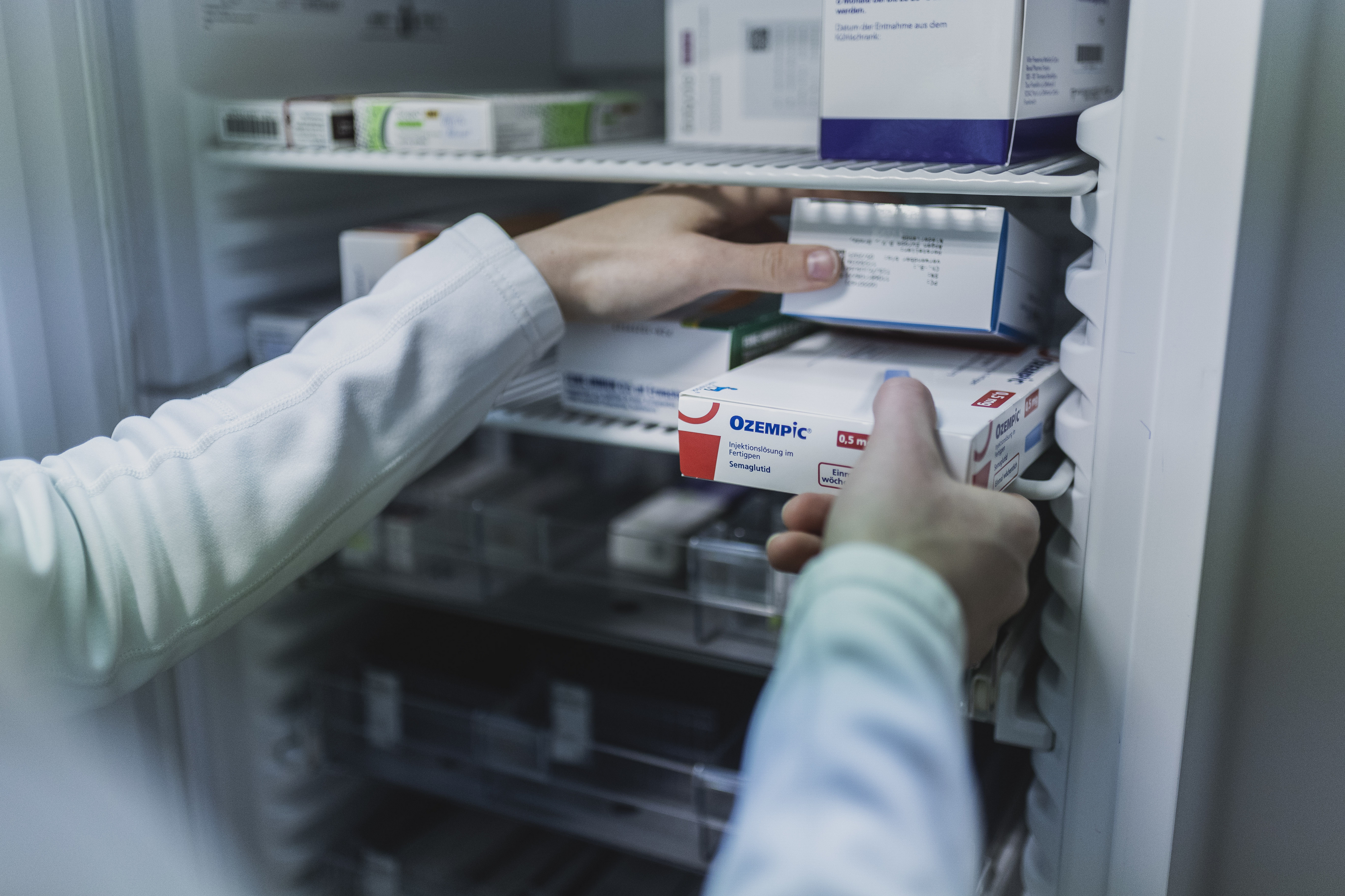 O femeie a murit înainte de nunta fiicei ei după ce a luat un medicament pentru slăbit intens promovat pe internet