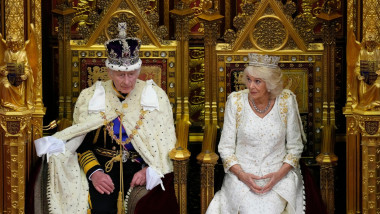 Regele Charles și Regina Camilla în Parlament