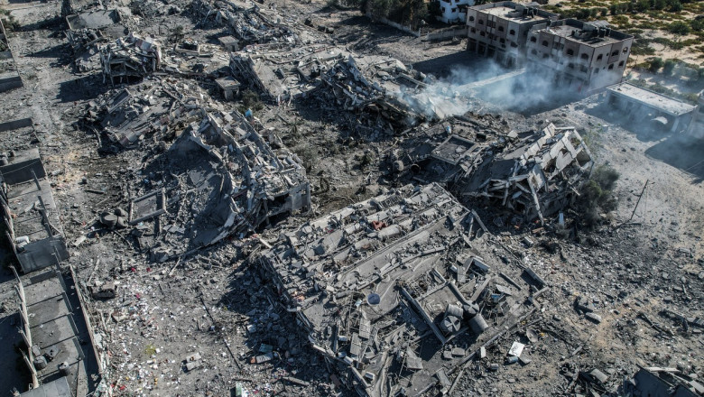 Clădiri bombardate în al-Zahra