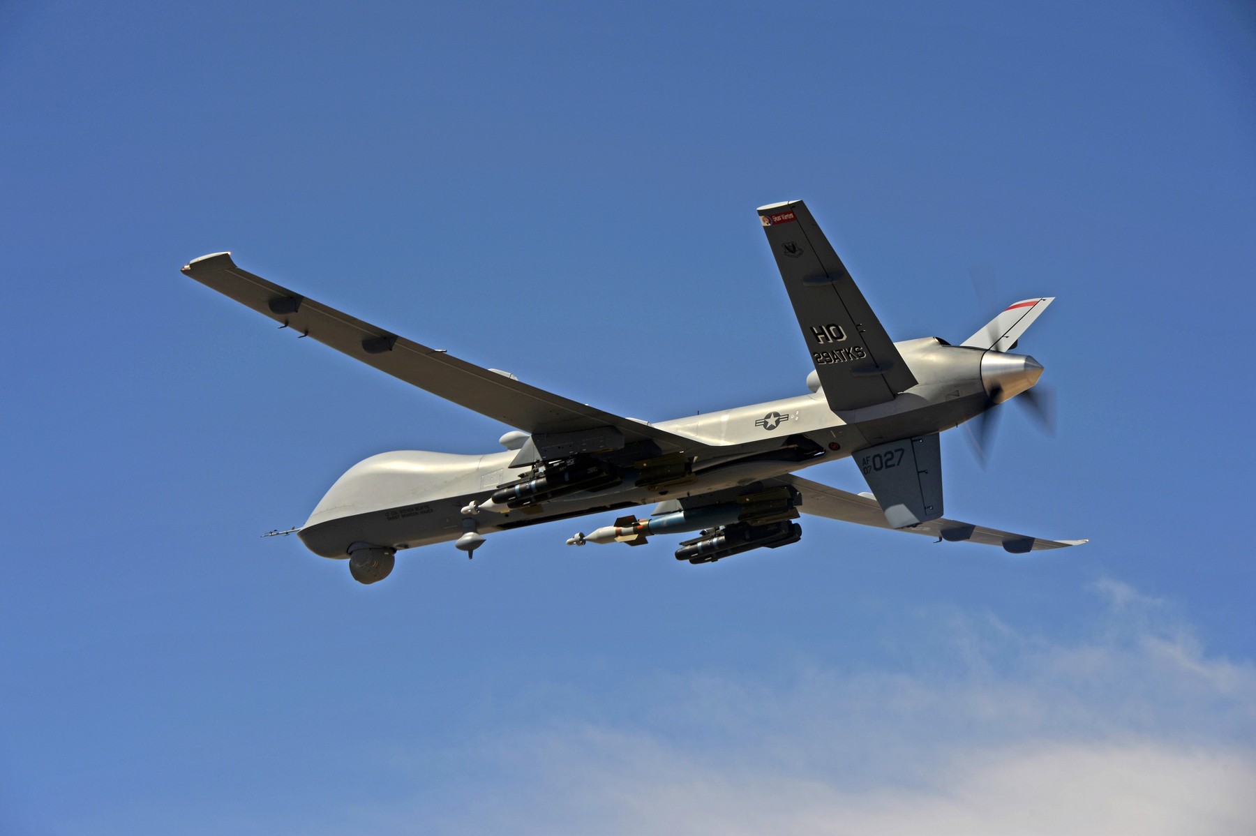Rebelii Houthi din Yemen au doborât o dronă americană MQ-9 Reaper