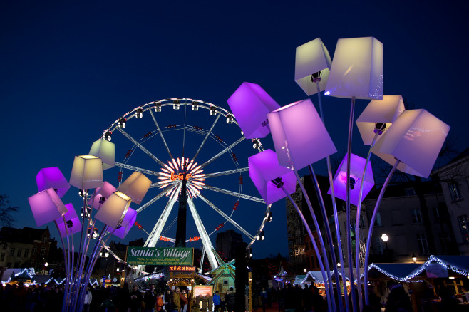 Brussels,-,December,28:,Huge,Ferris,Wheel,In,Place,Saint