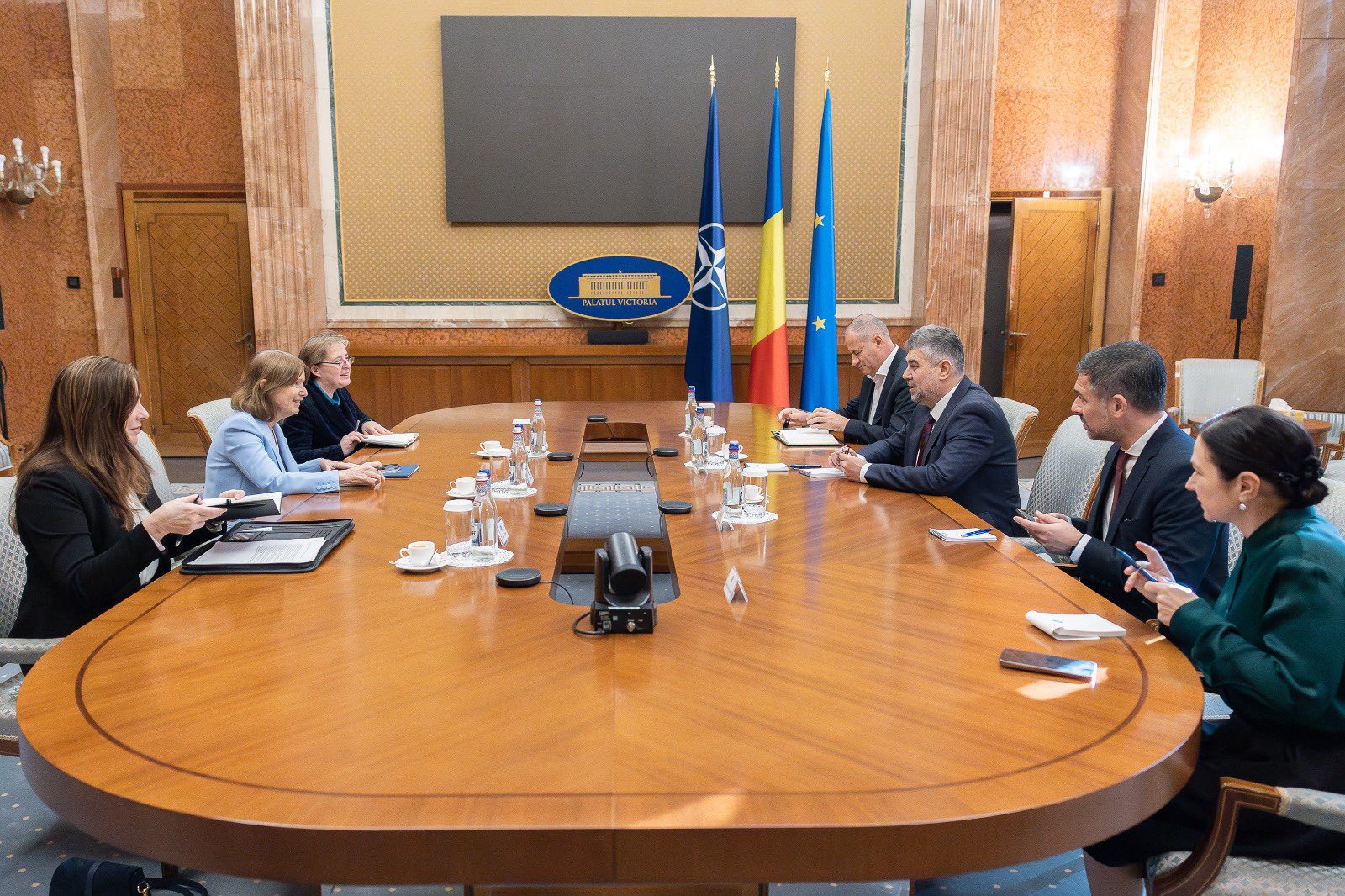Ciolacu s-a întâlnit cu ambasadorul SUA Kathleen Kavalec: Progrese pentru Visa Waiver pentru români