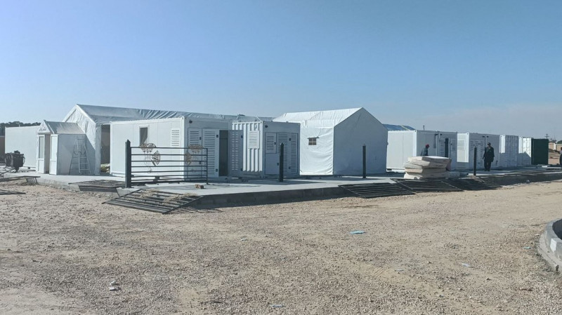 Field hospital being built for wounded Palestinians in Sheikh Zuweid border gate