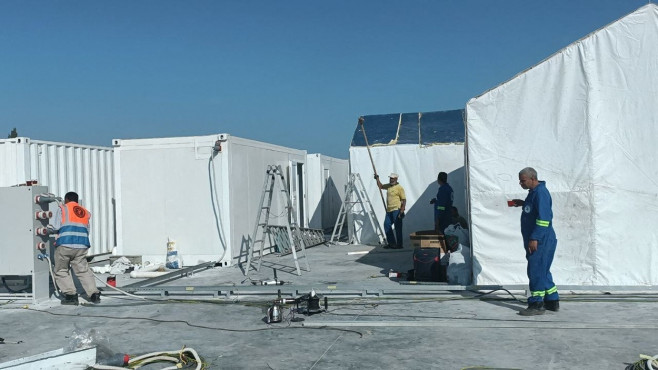 Field hospital being built for wounded Palestinians in Sheikh Zuweid border gate