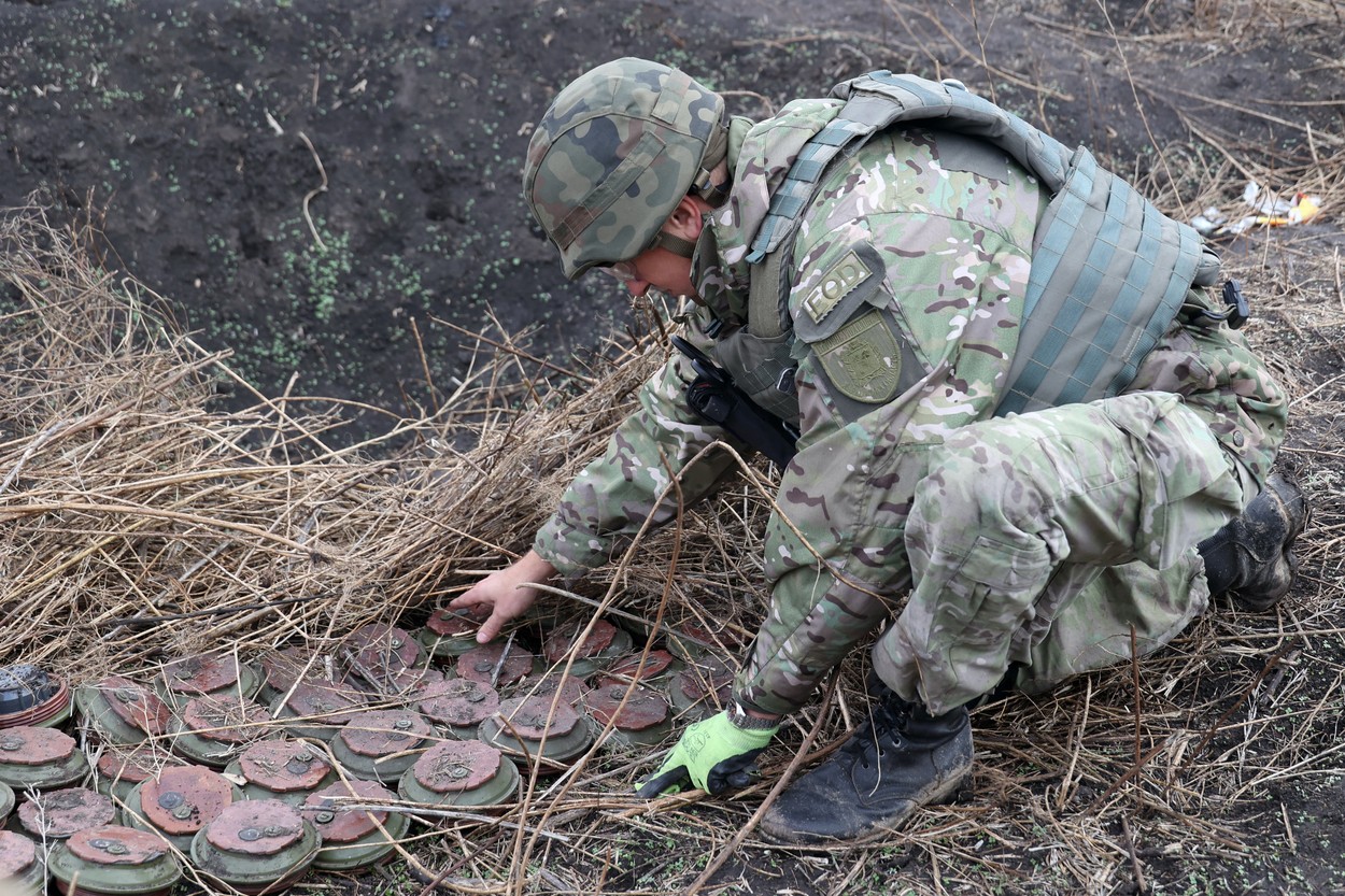 Peste 260 de civili au murit în Ucraina din cauza minelor terestre. Autoritățile estimează că o treime din țară este minată