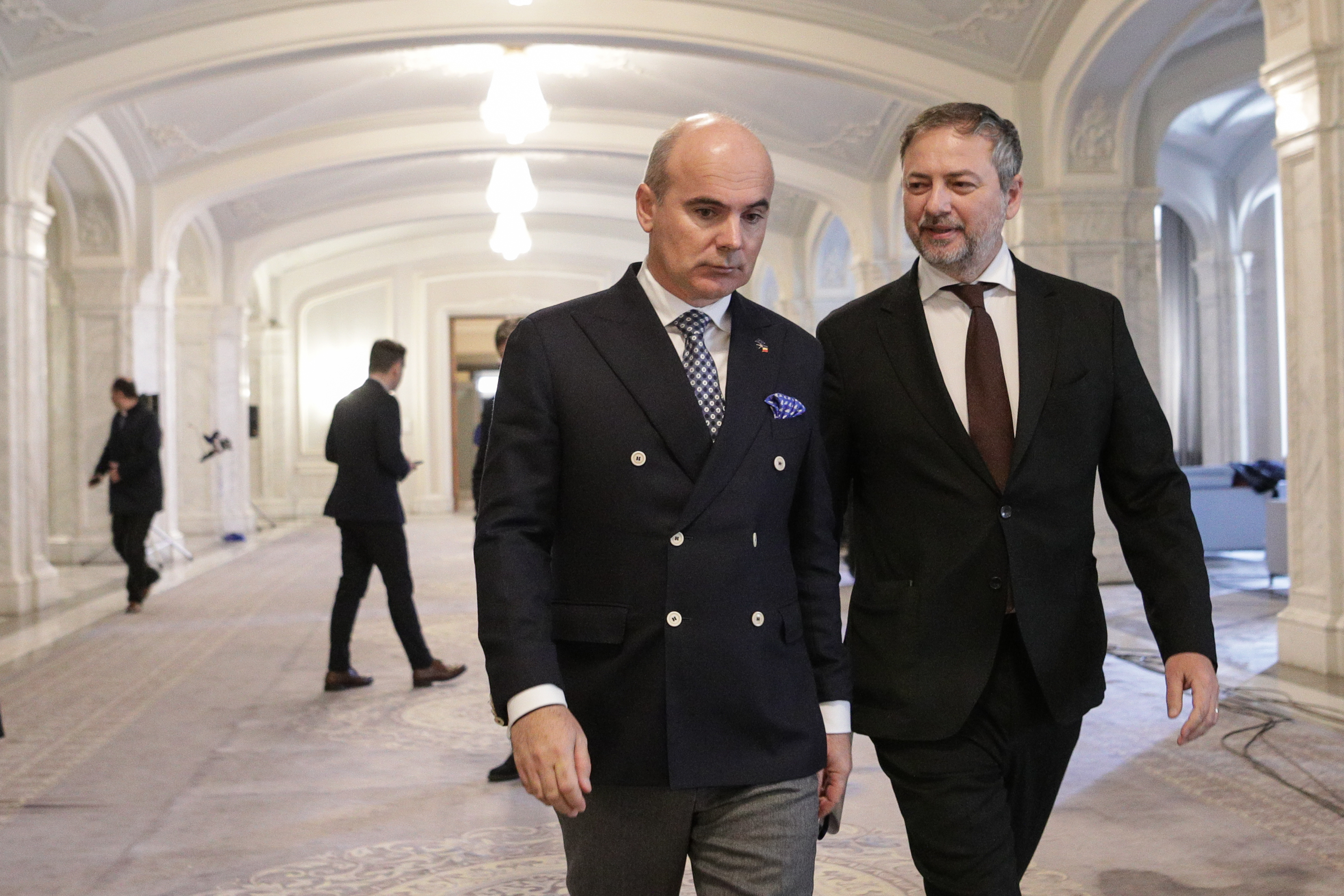 Replica PSD la decizia PNL de a merge singur în alegeri: "Candidați singuri! Vitejilor!"