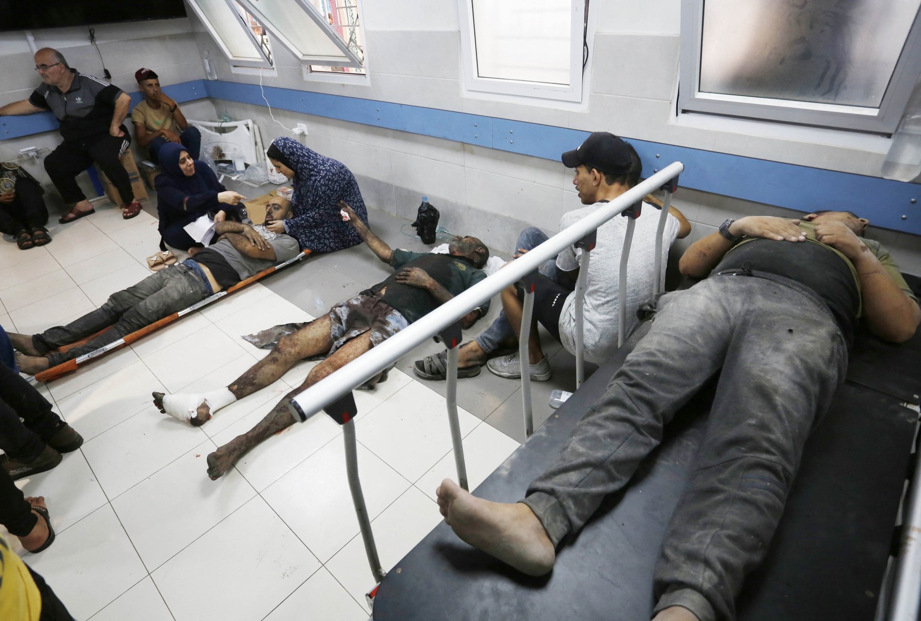 Medic: Cel mai mare spital din Gaza va deveni o „groapă comună” dacă rămâne fără electricitate