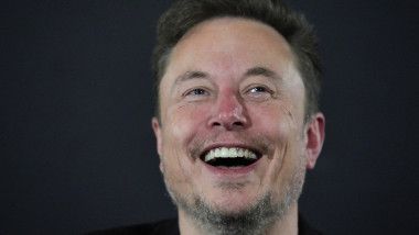 Elon Musk rade