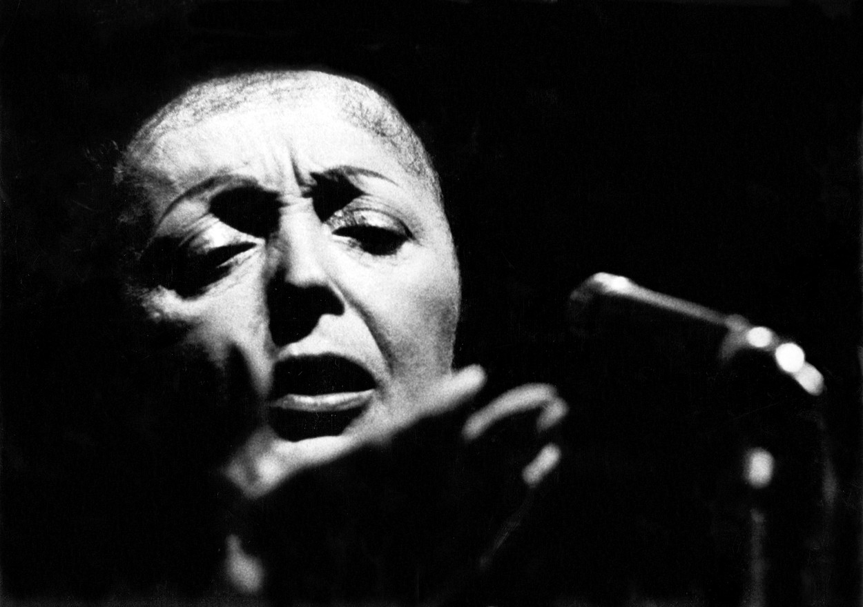 Viața legendarei Edith Piaf va fi ecranizată cu ajutorul inteligenței artificiale. Vocea și imaginea artistei vor fi recreate de AI