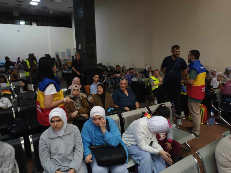 români evacuați din fâșia Gaza