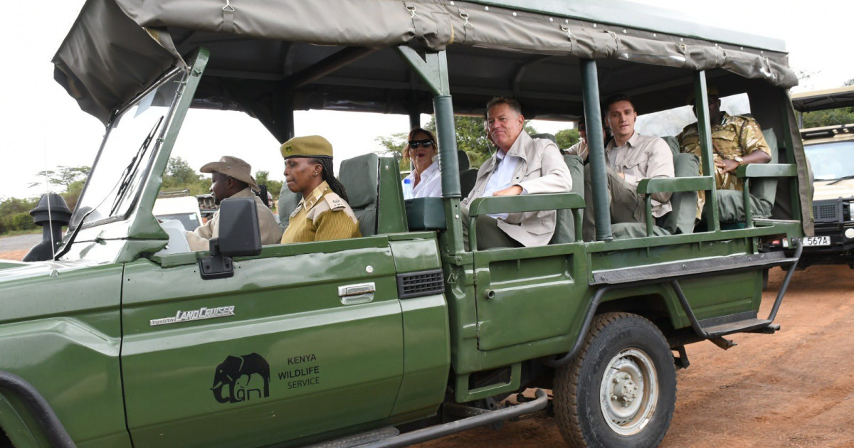 Klaus și Carmen Iohannis au mers în safari în Kenya. În programul Administrației Prezidențiale, președintele are zi liberă|EpicNews