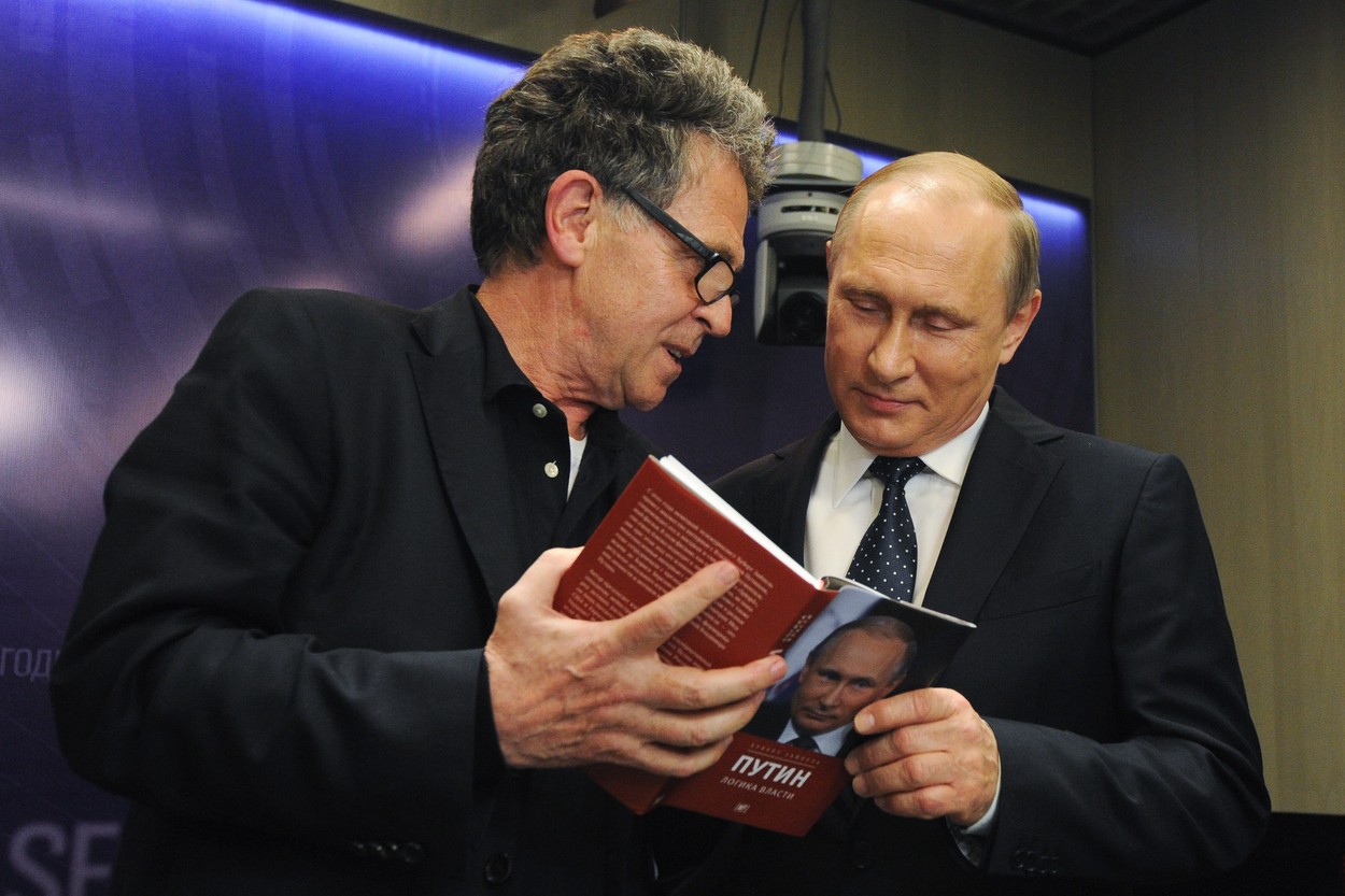 Un celebru jurnalist din Germania, expert în Rusia, este suspectat că a primit bani de la un apropiat al lui Putin