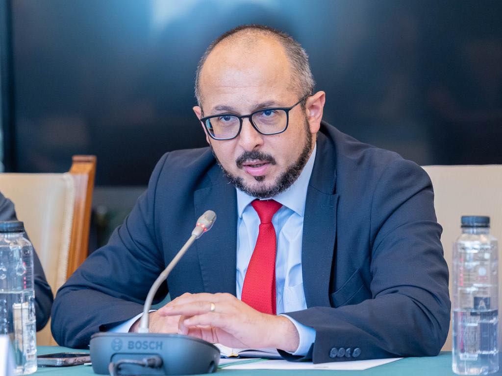 Miza politicilor de mediu și a energiei regenerabile: Cum se schimbă peisajul ocupațional în România?
