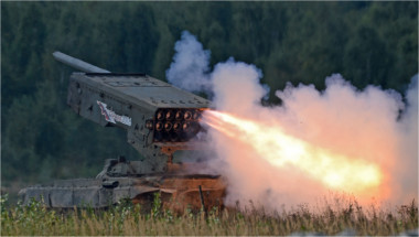 sistem de lansare a rachetelor Tos-1 Buratino folosit de armata rusă