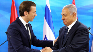 Sebastian Kurz dă mâna cu Benjamin Netanyahu