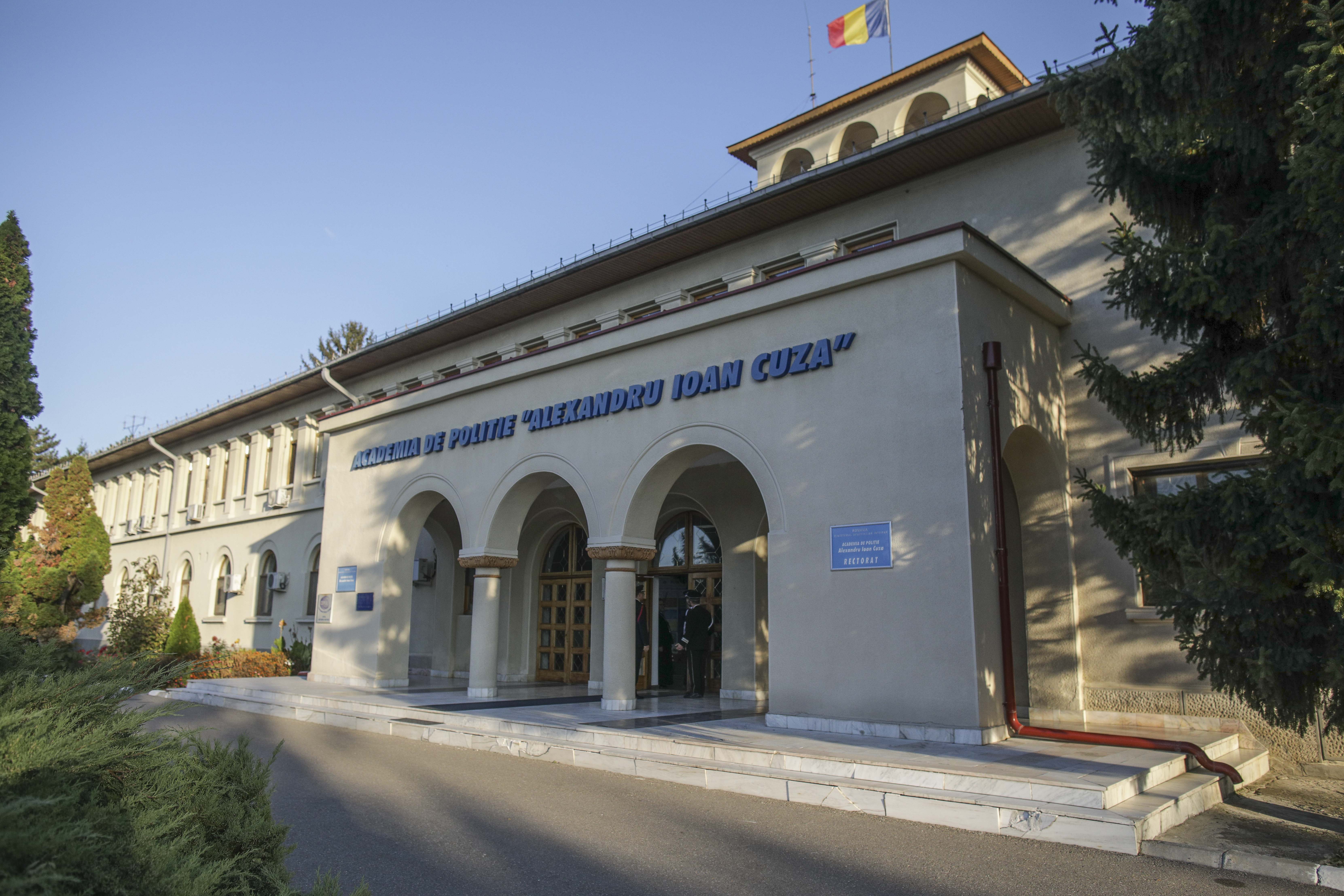Predoiu a trimis Corpul de Control la Academia de Poliţie, după ce zeci de studenți au făcut toxiinfecție alimentară