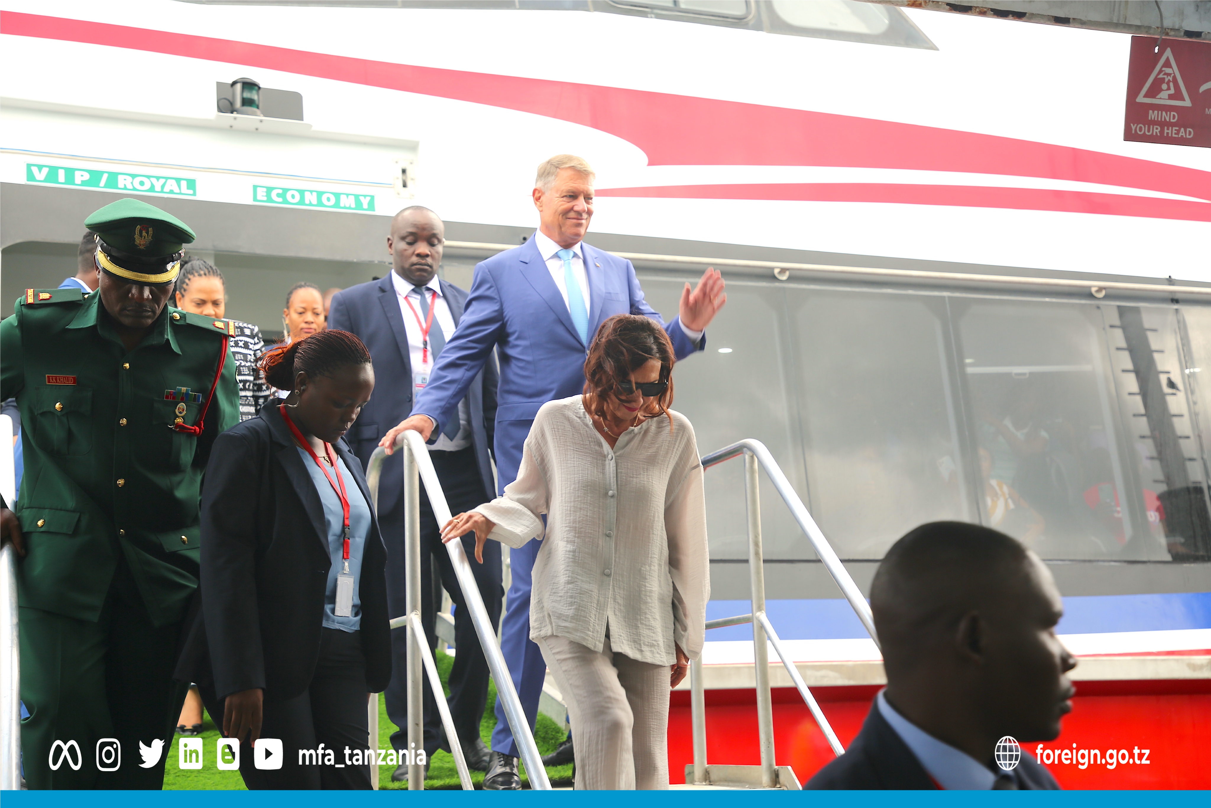 FOTO Klaus Iohannis a ajuns în Zanzibar, o cunoscută destinație turistică