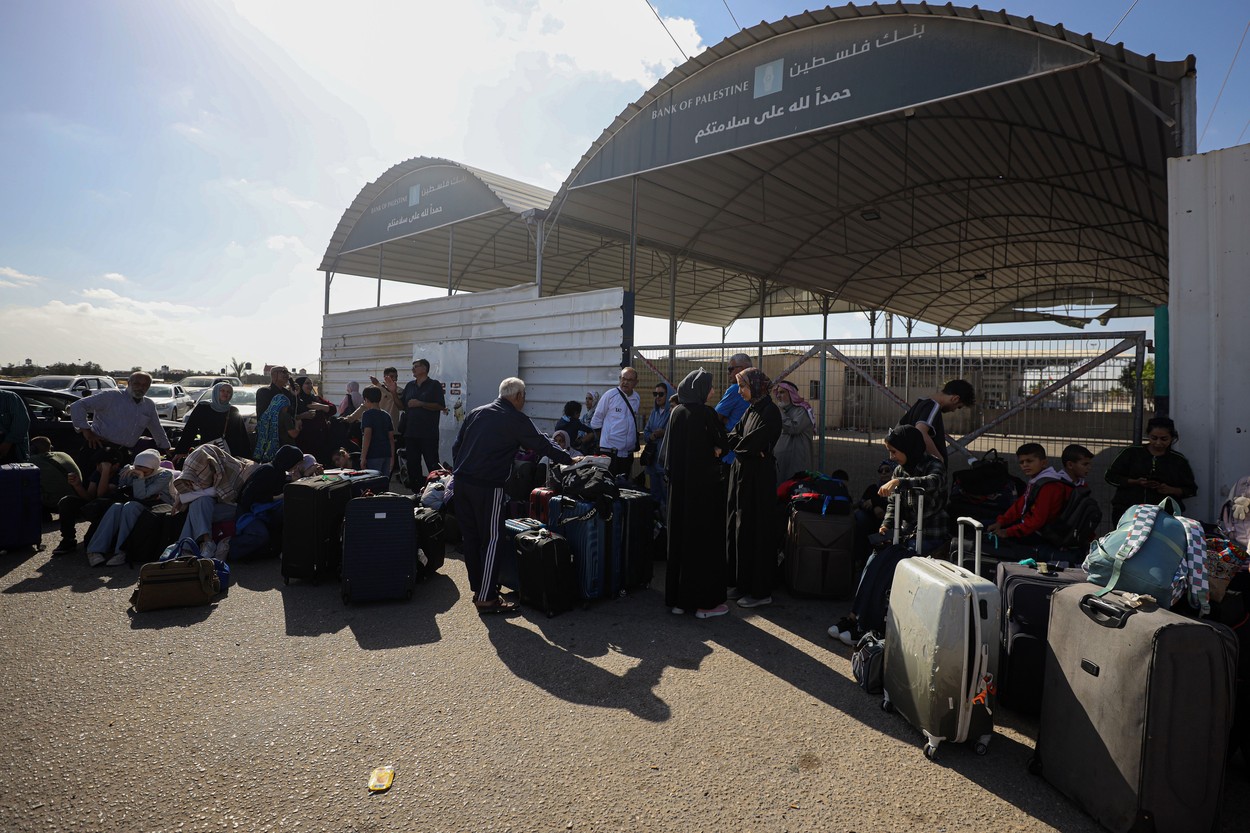 Punctul de trecere Rafah s-a redeschis. Un alt grup de români a reușit să iasă din Fâșia Gaza