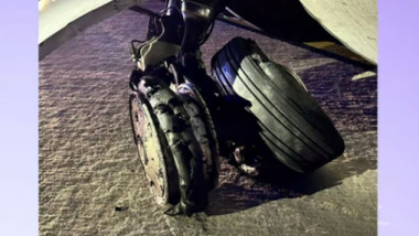 pneuri distruse ale unui avion atr al tarom