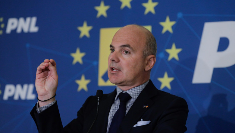 R. Bogdan: Sunt specialist în polemică. Singurul de la PSD care ar putea să îmi țină piept este Mihai Tudose. Pe restul îi bag sub masă
