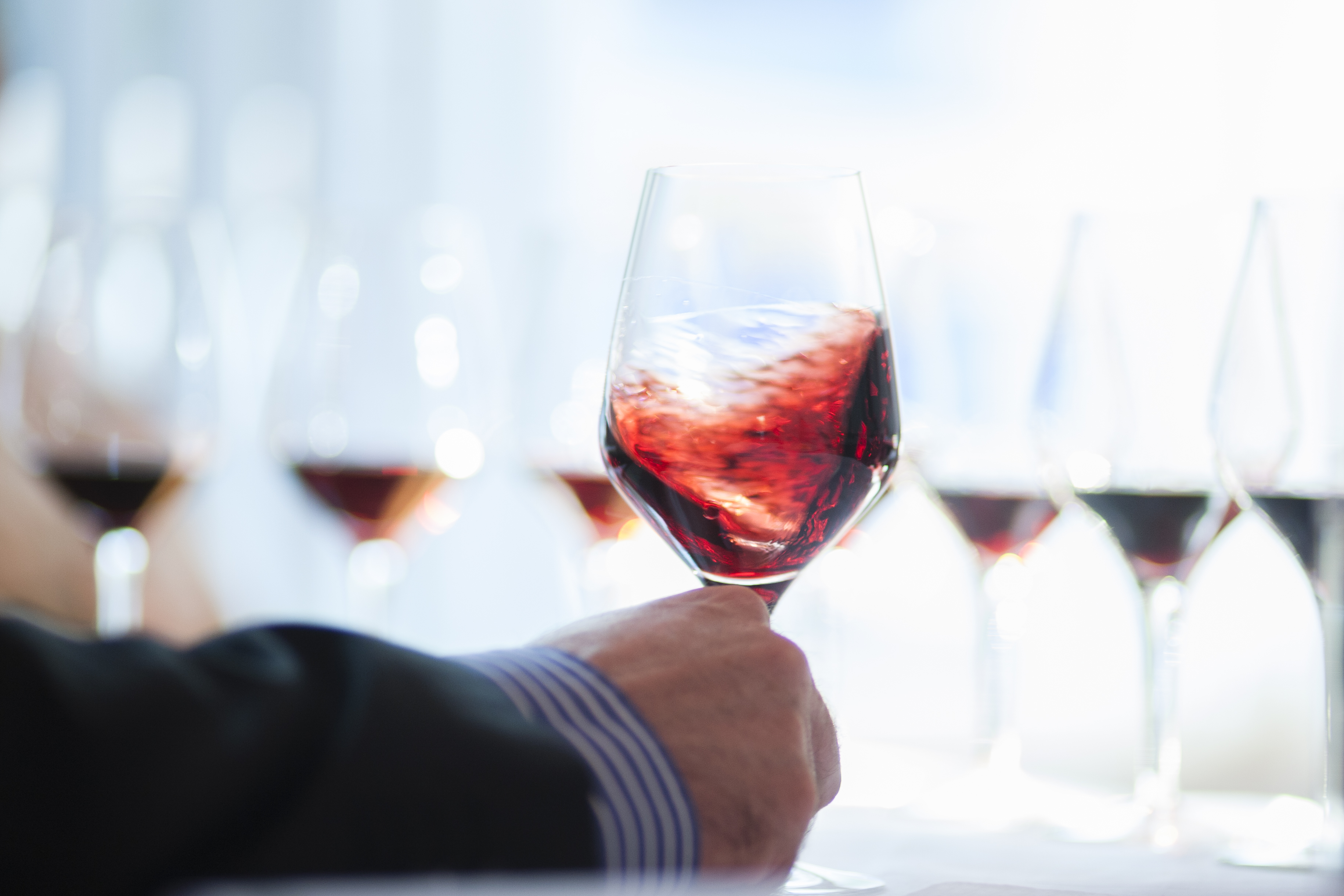 România este una dintre puținele țări care au produs mai mult vin în 2023 decât anul trecut